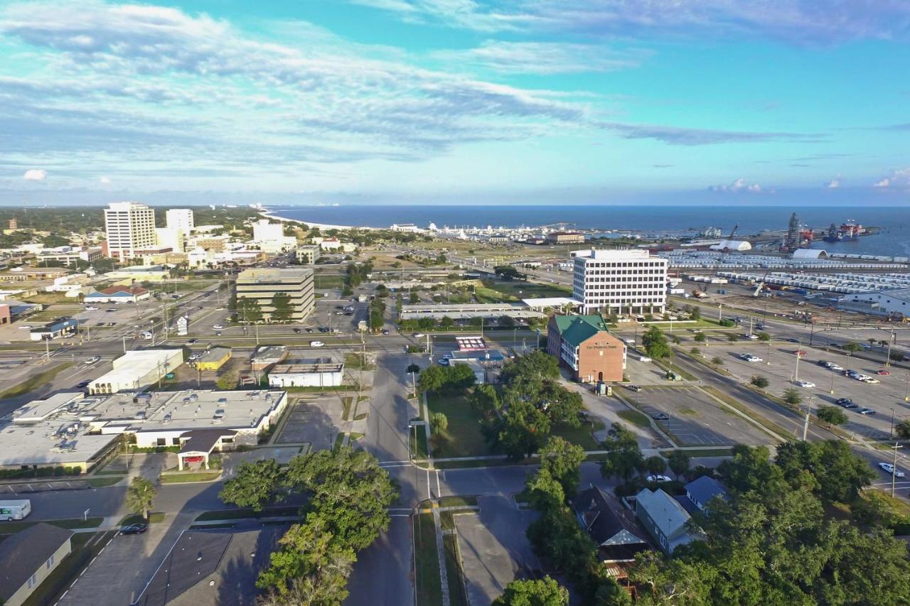 Charming Gulfport Getaway Only 3 Blocks To Beach! Экстерьер фото