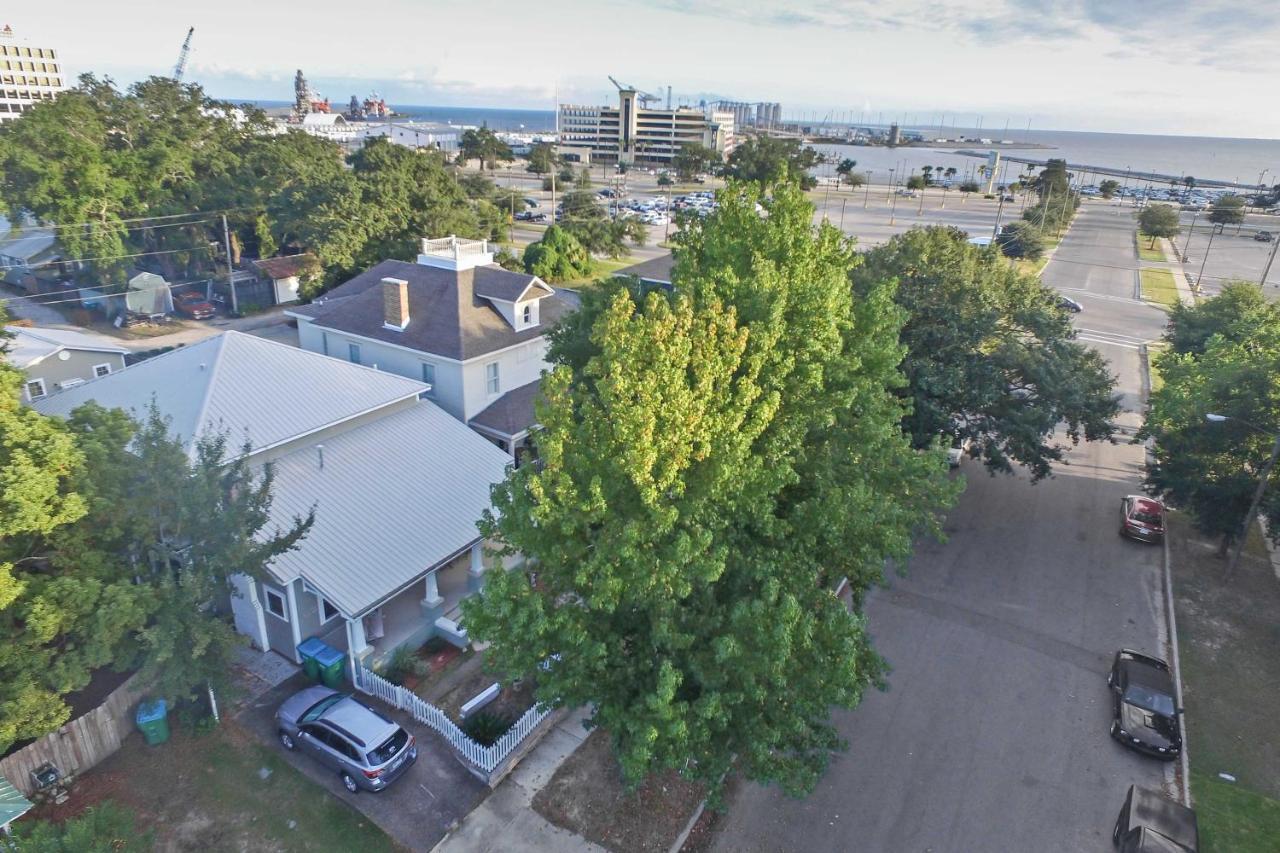 Charming Gulfport Getaway Only 3 Blocks To Beach! Экстерьер фото
